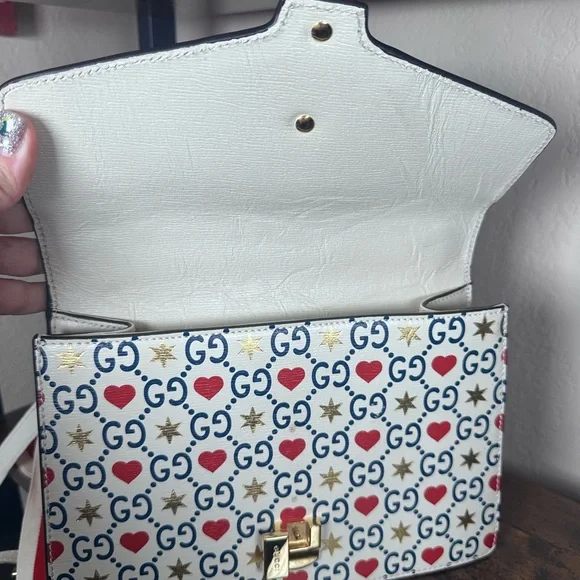Authentic Limited Edition Gucci White and Red Heart Sylvie